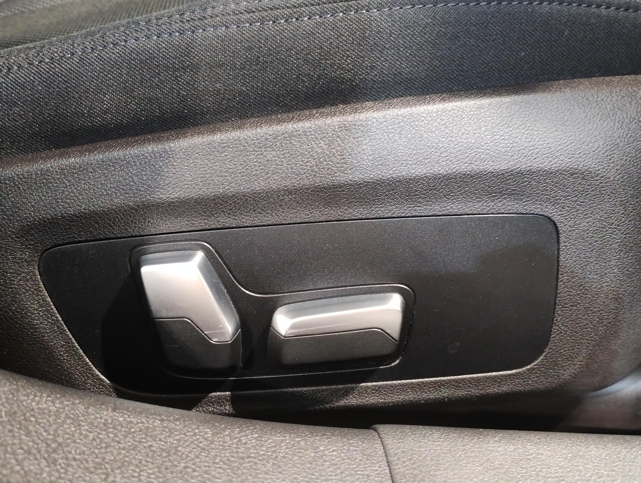 BMW 3 Series 320d xDrive Diesel Turbo 4WD — photo 8