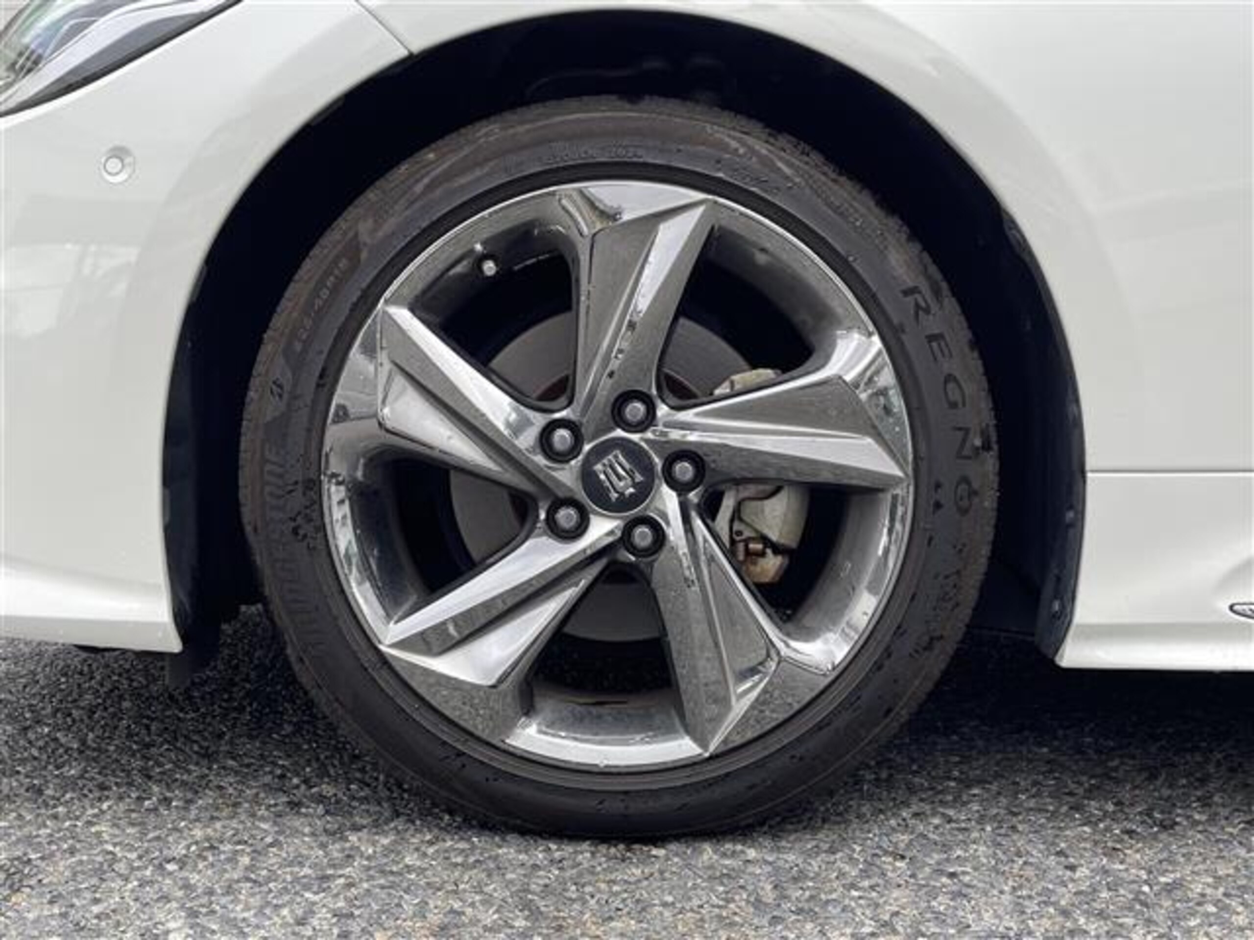 Toyota Crown Hybrid 2.5 RS Advance — photo 9