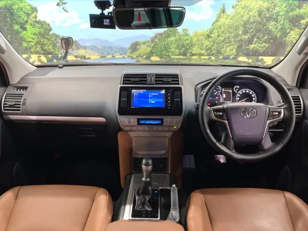 2022 Toyota Landcruiser Prado — photo 2