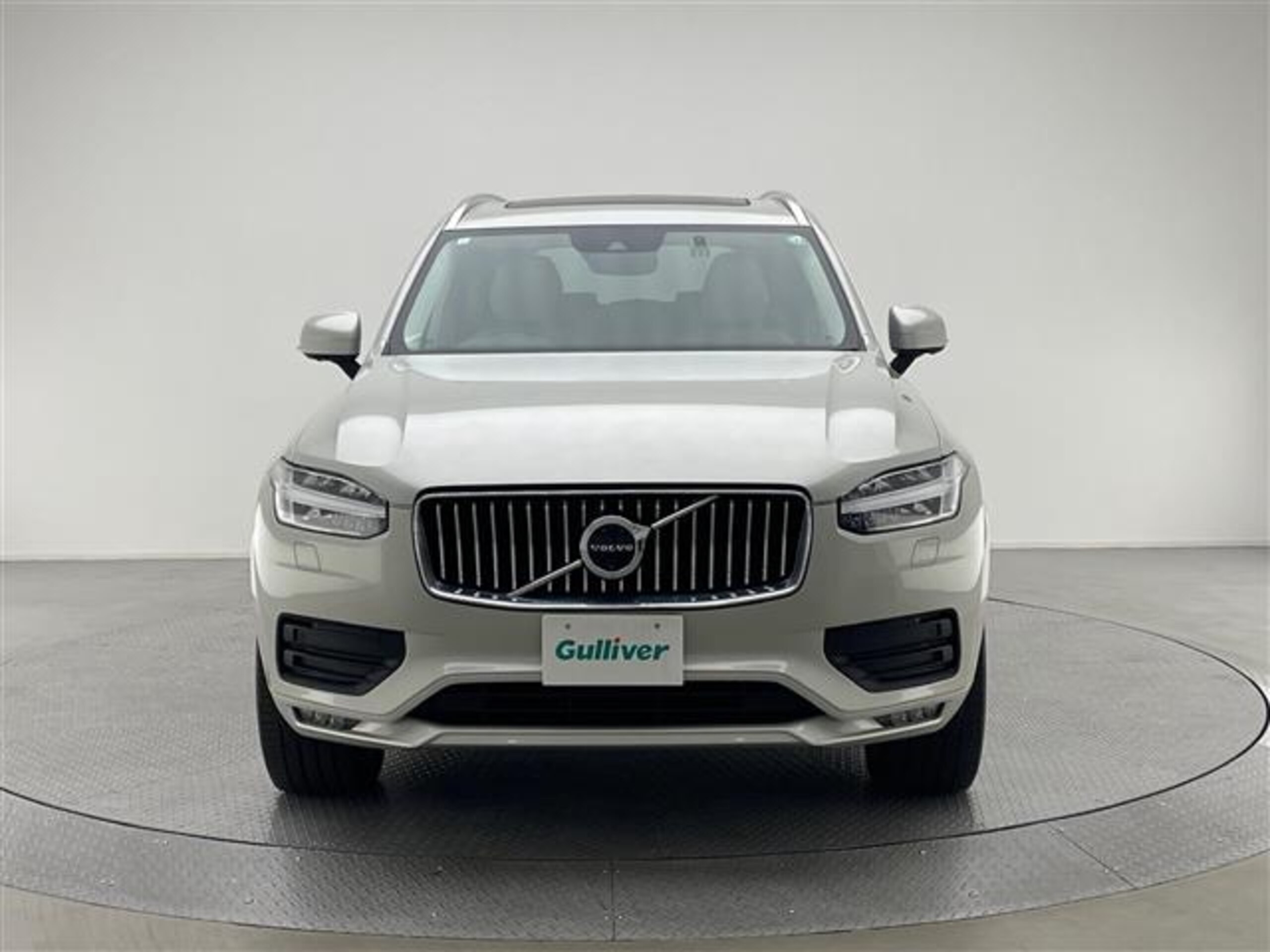 Volvo XC90 B5 AWD Nordic Edition 4WD Sunroof Factory Navigation All-Around Leather Seats (Silver) — photo 8