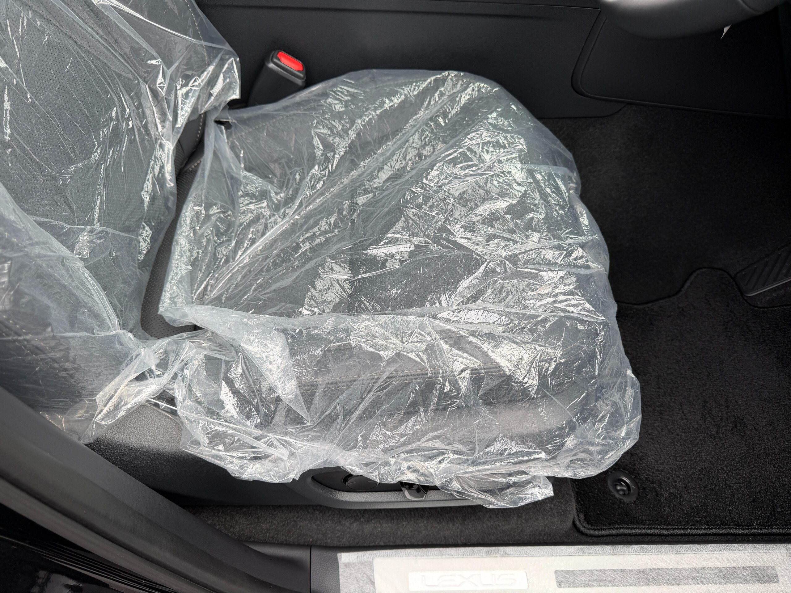 Lexus GX550 OverTrail Plus 4WD Mark Levinson Cool Box Dashcam Digital Inner Mirror Head-Up Display Wireless Charging Registered Unused Vehicle — photo 9