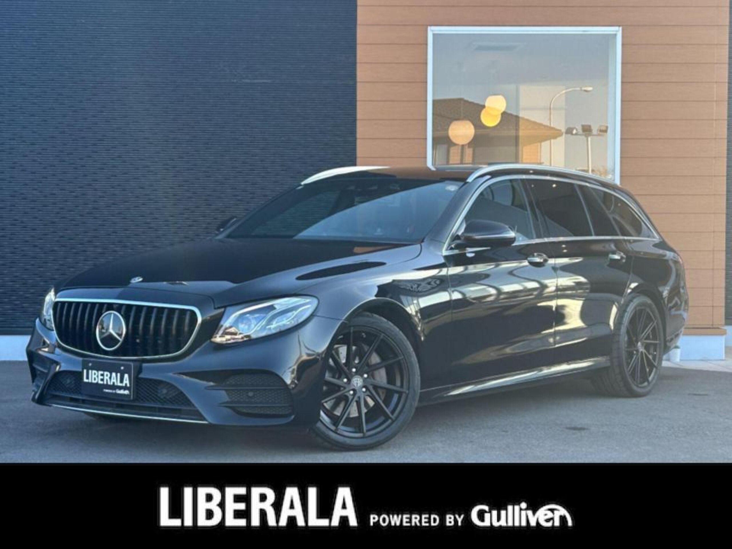 Mercedes-Benz E-Class Wagon E220d Avantgarde AMG Line Diesel Turbo