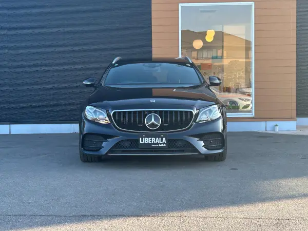 Mercedes-Benz E-Class Wagon E220d Avantgarde AMG Line Diesel Turbo Late Model Leather Exclusive Package Sunroof Black Leather Seats Seat Heater Panamericana Grille Collision Mitigation Adaptive Cruise Control Blind Spot Monitor Lane Keep Assist Apple CarPlay 360 Camera HUD (Obsidian Black) — photo 8