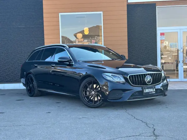 Mercedes-Benz E-Class Wagon E220d Avantgarde AMG Line Diesel Turbo Late Model Leather Exclusive Package Sunroof Black Leather Seats Seat Heater Panamericana Grille Collision Mitigation Adaptive Cruise Control Blind Spot Monitor Lane Keep Assist Apple CarPlay 360 Camera HUD (Obsidian Black) — photo 9