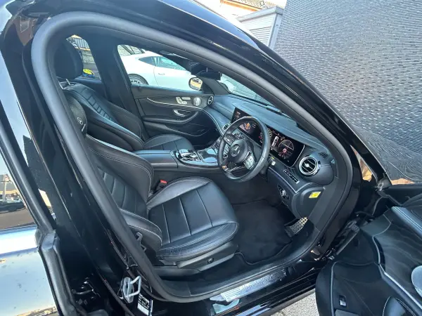 Mercedes-Benz E-Class Wagon E220d Avantgarde AMG Line Diesel Turbo Late Model Leather Exclusive Package Sunroof Black Leather Seats Seat Heater Panamericana Grille Collision Mitigation Adaptive Cruise Control Blind Spot Monitor Lane Keep Assist Apple CarPlay 360 Camera HUD (Obsidian Black) — photo 7