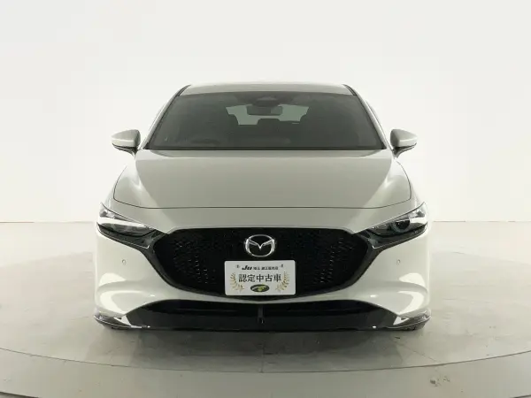 2023 Mazda 3 Fastback — photo 2