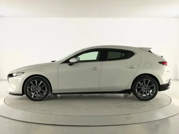 2023 Mazda 3 Fastback — photo 3