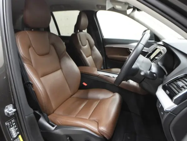 Volvo XC90 D5 AWD Momentum Diesel Turbo 4WD Genuine Leather Seats Genuine Navigation All-Around Monitor Power Rear Gate Smart Key Cruise Control BLIS Drive Recorder ETC (Gray) — photo 7