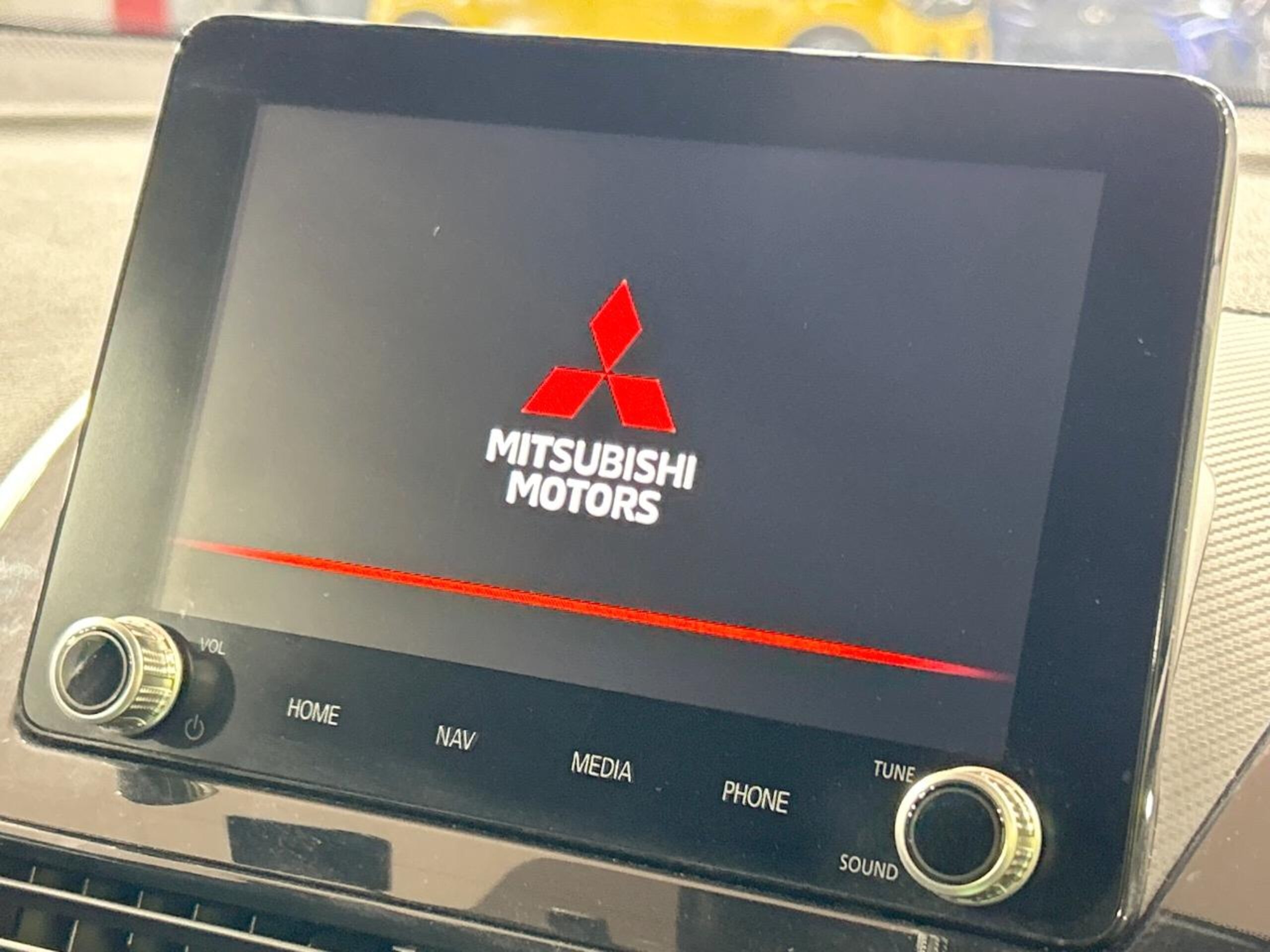 2022 Mitsubishi Eclipse Cross — photo 3