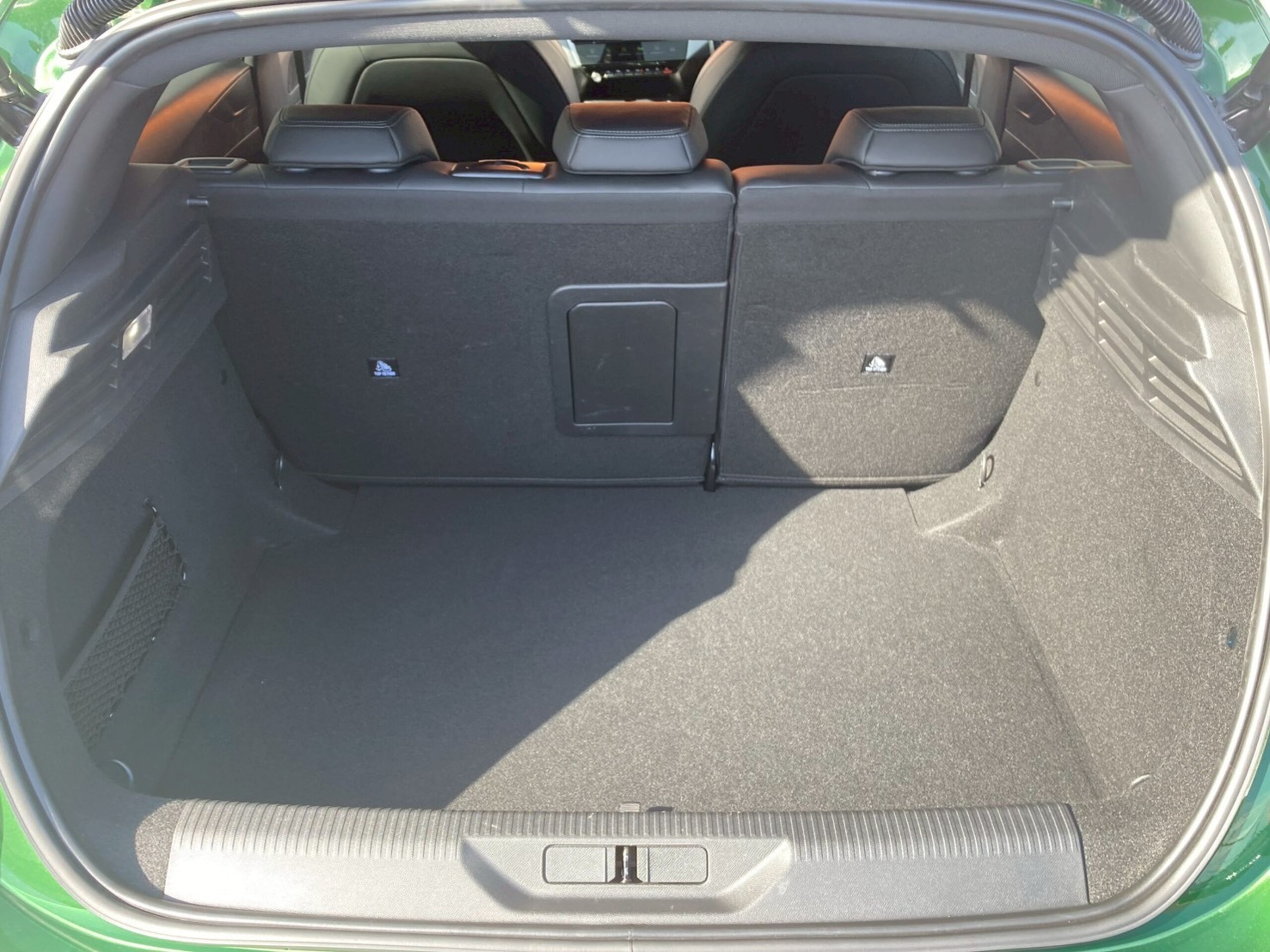 Peugeot 308GT BlueHDi Diesel Turbo — photo 8