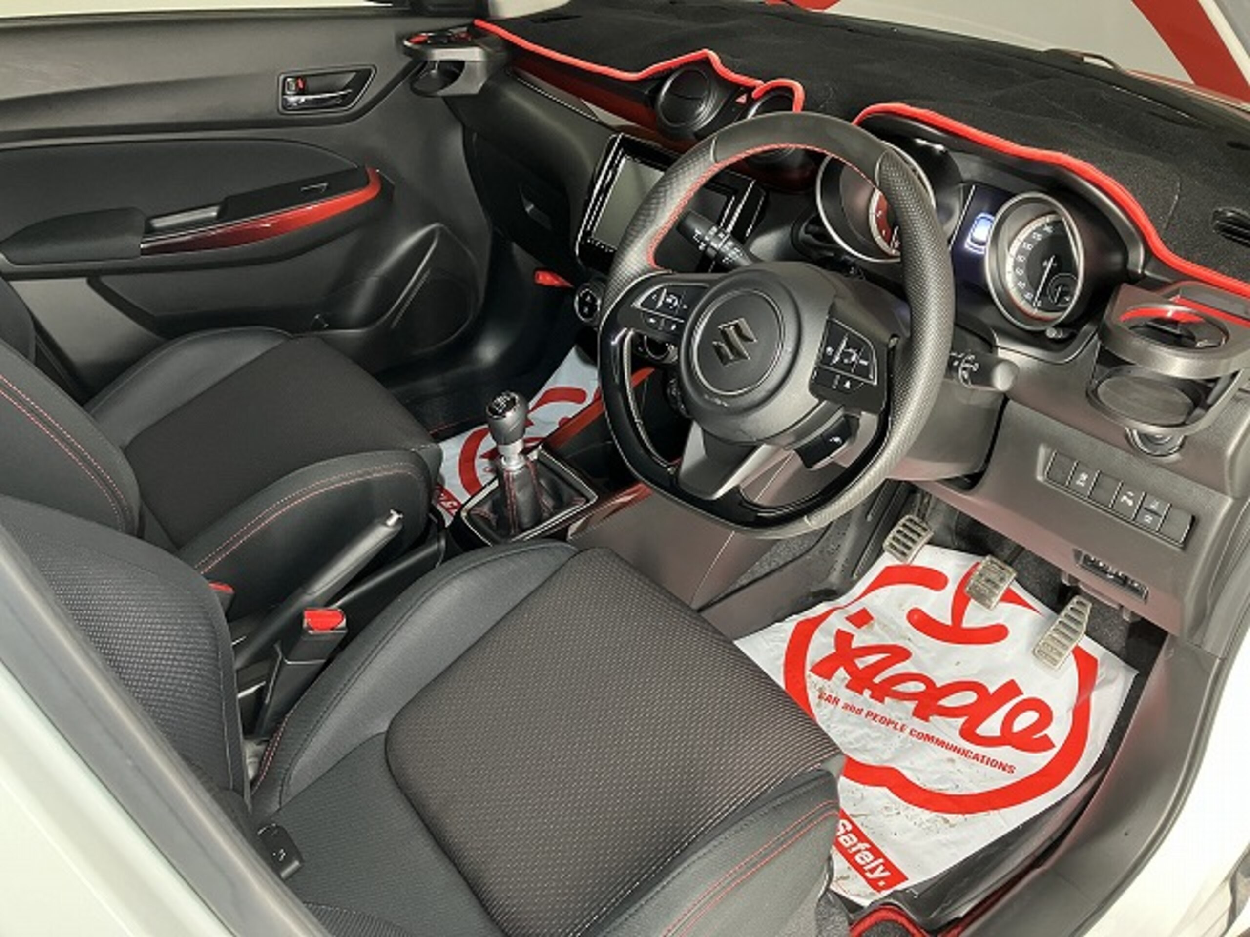 Suzuki Swift Sport 1.4 with Factory Navigation, 360-Degree Monitor, ETC — photo 7