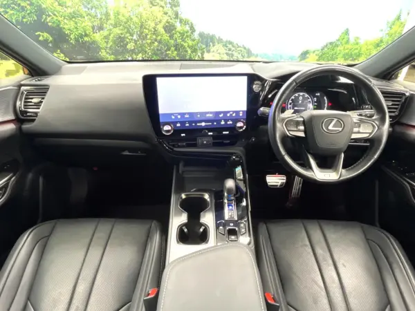 2023 Lexus Nx — photo 2