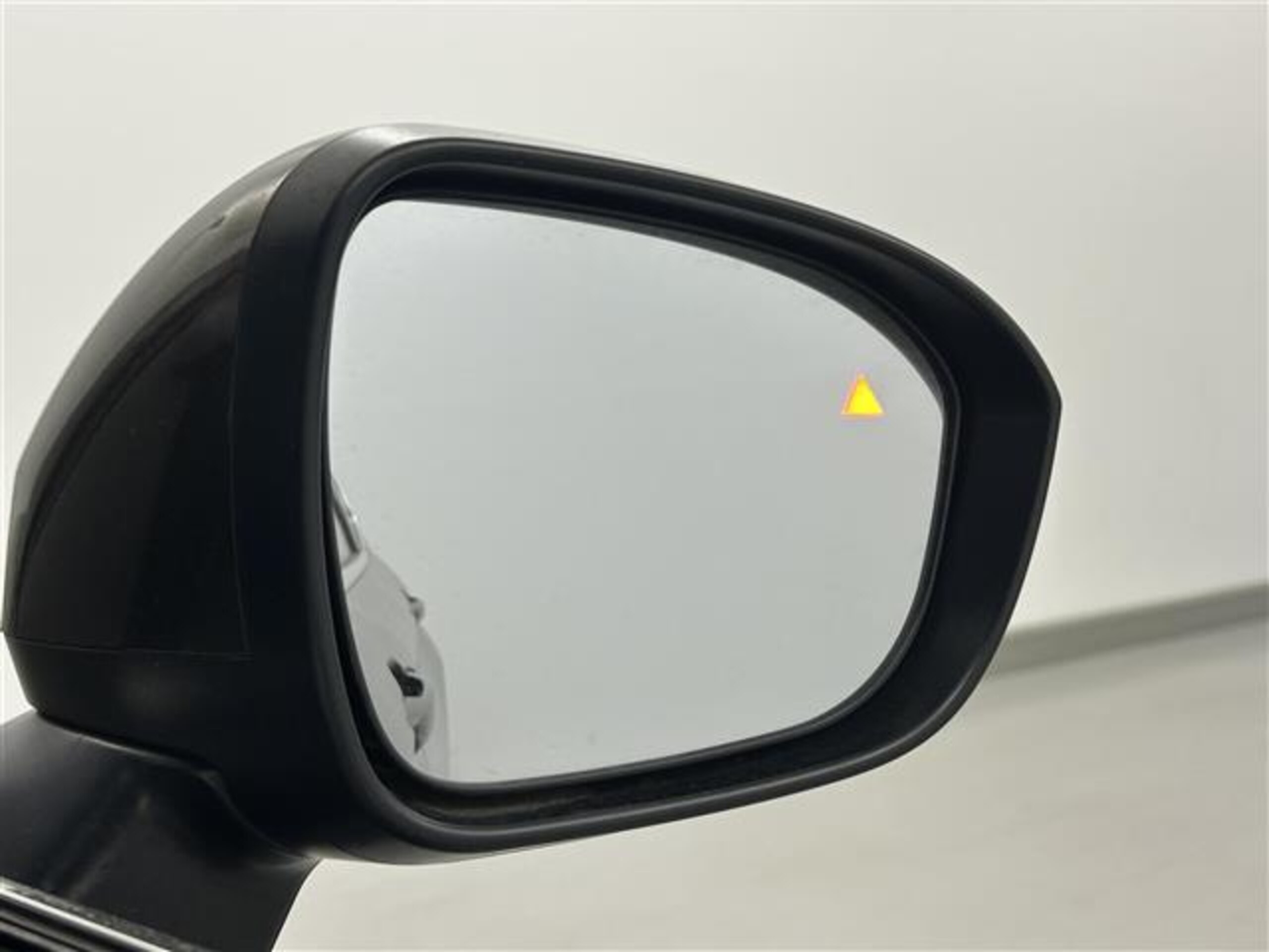 Mitsubishi Outlander PHEV 2.4 G 4WD — photo 8