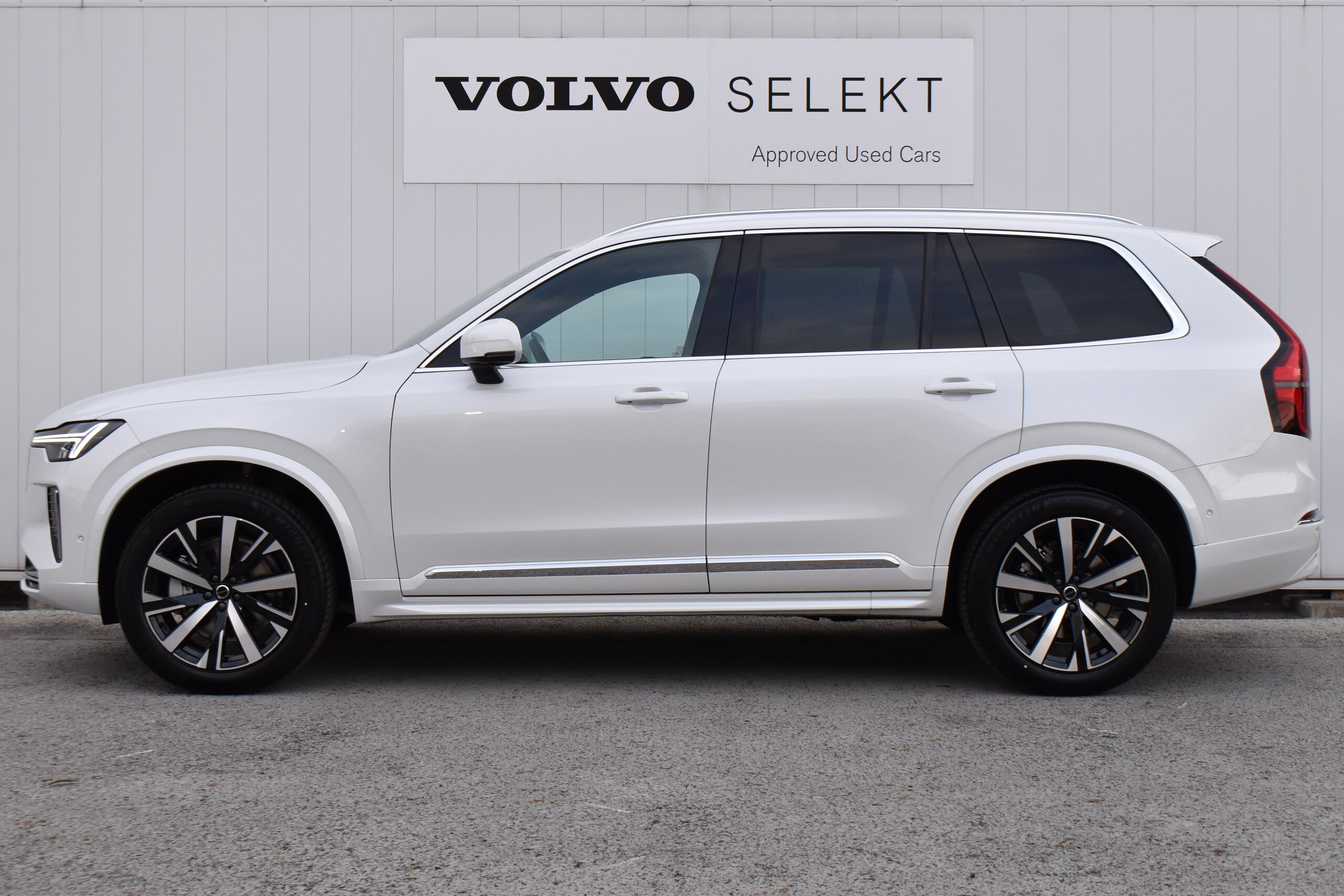Volvo XC90 Plus B5 AWD 4WD Unregistered New Car — photo 8