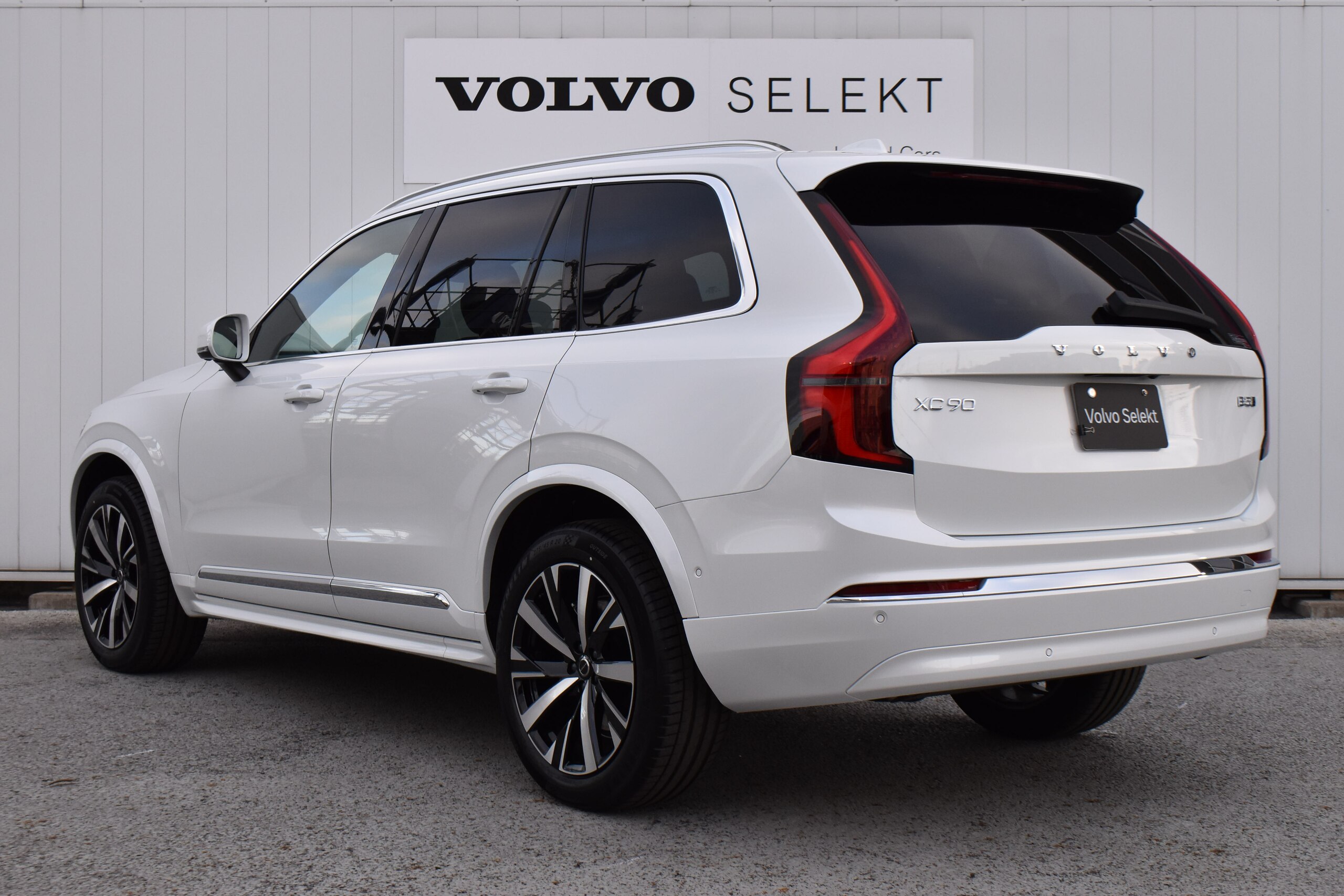 Volvo XC90 Plus B5 AWD 4WD Unregistered New Car — photo 9