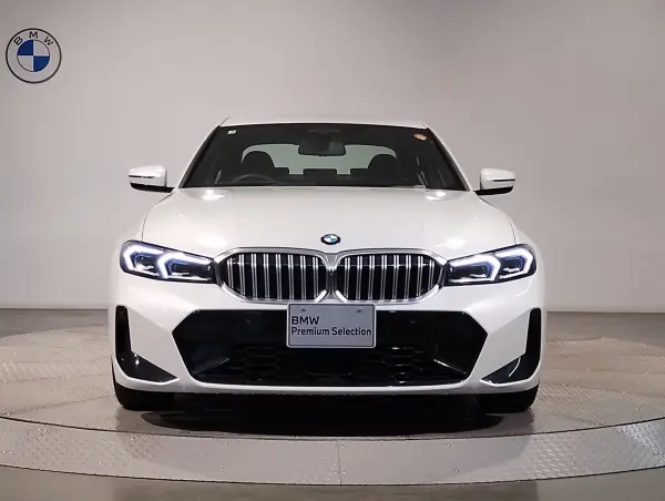 2025 Bmw 3 Series — photo 3