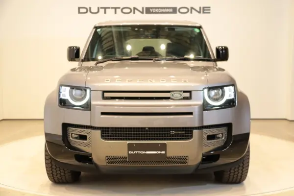 Land Rover Defender 110 X Dynamic SE 3.0L D300 Diesel Turbo 4WD Air Suspension Wade Sensing 360-Degree Surround Camera Ambient Light MERIDIAN Sound Genuine 20-inch AW ACC Sliding Panoramic Roof BSM Fixed Side Steps (Aiger Gray Metallic) — photo 7