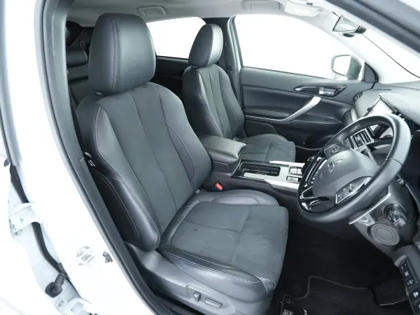 Mitsubishi Eclipse Cross PHEV 2.4 G 4WD — photo 9