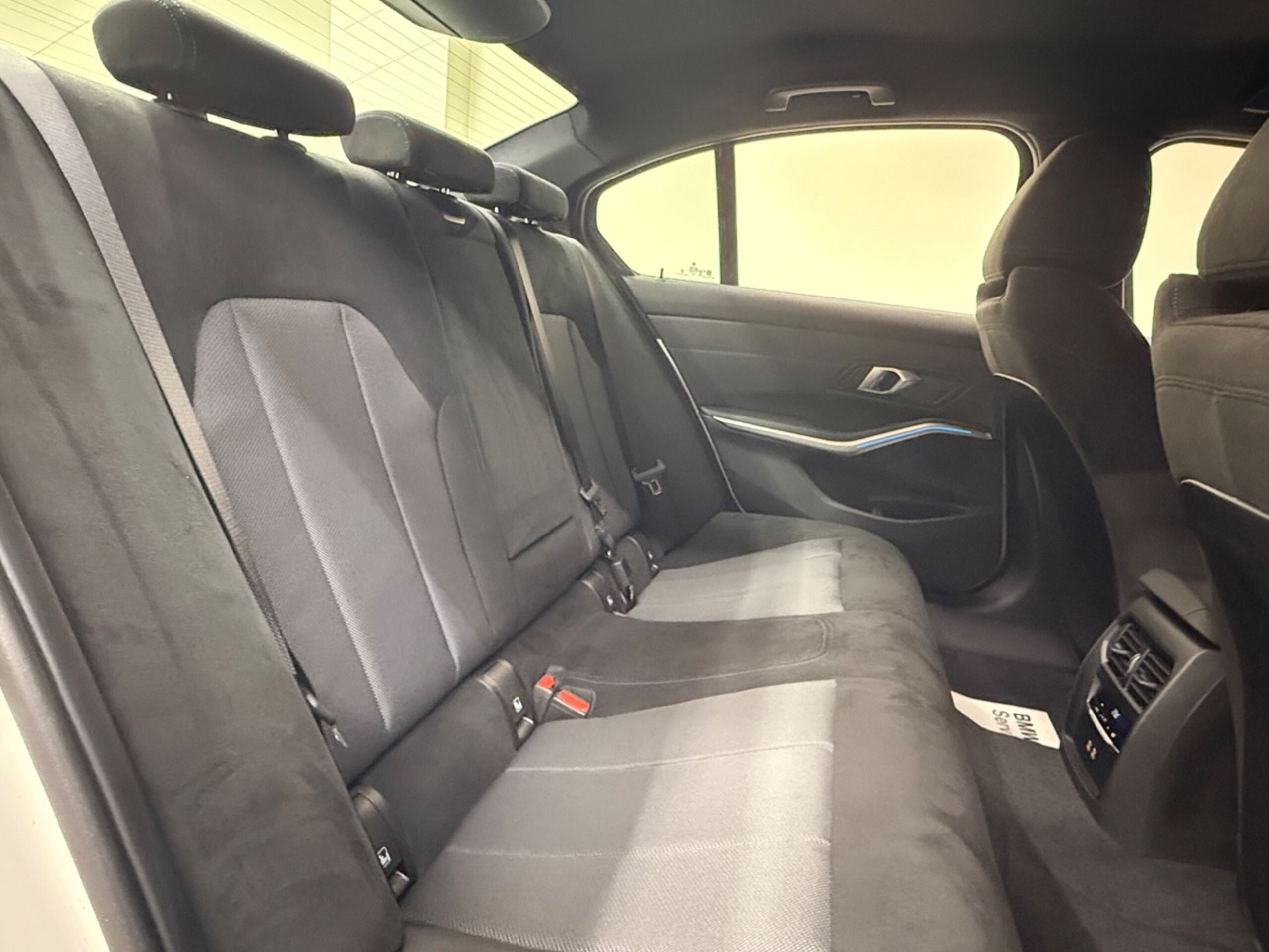 BMW 3 Series 320d xDrive M Sport Diesel Turbo 4WD — photo 9