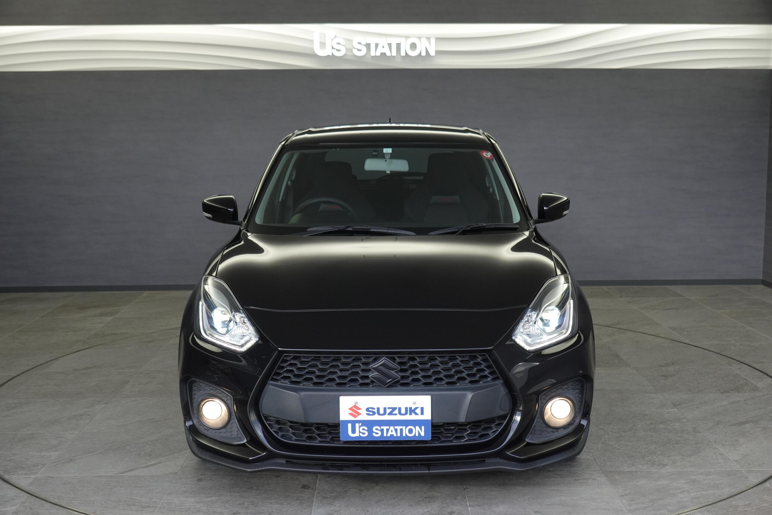 2023 Suzuki Swift — photo 2