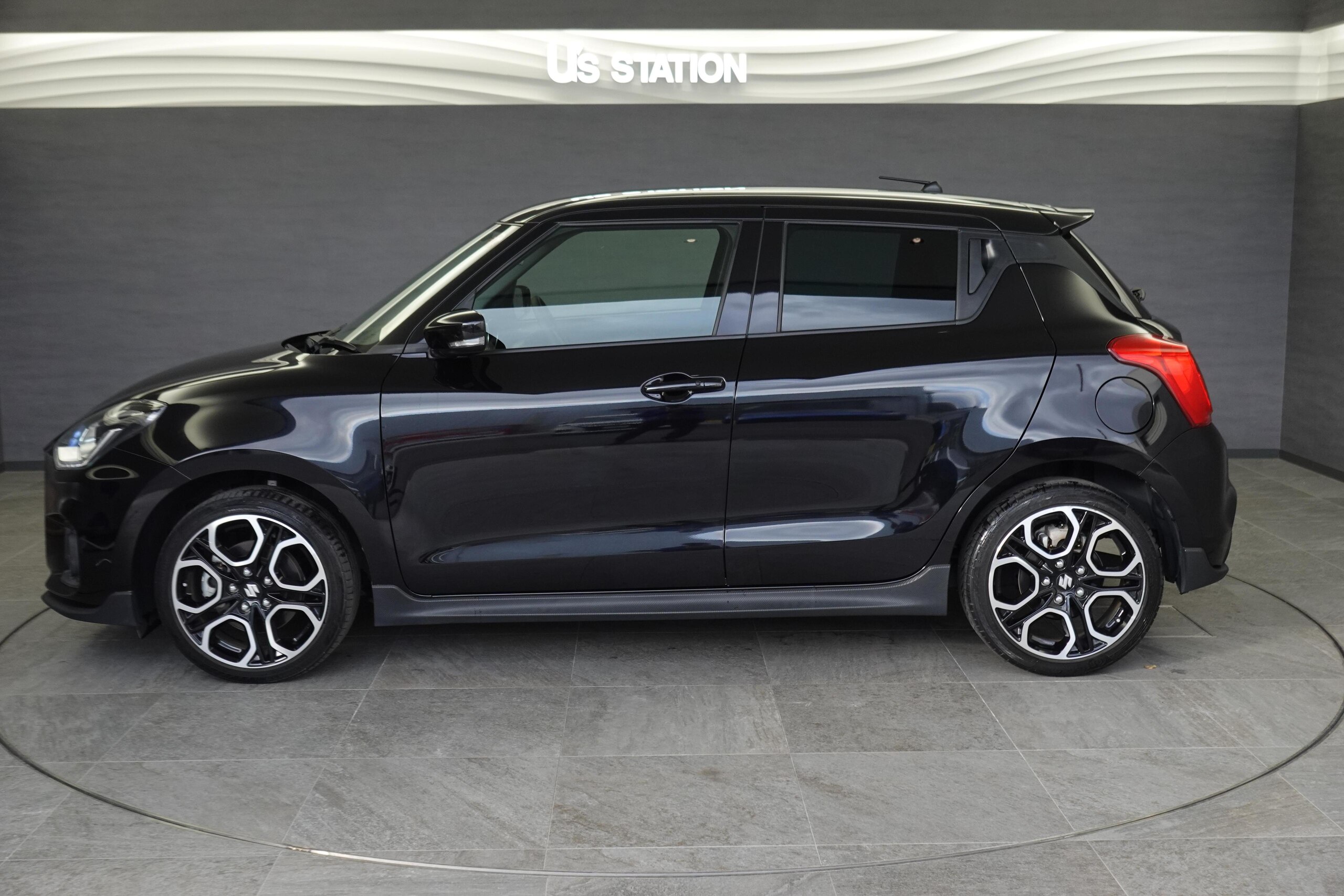 2023 Suzuki Swift — photo 3