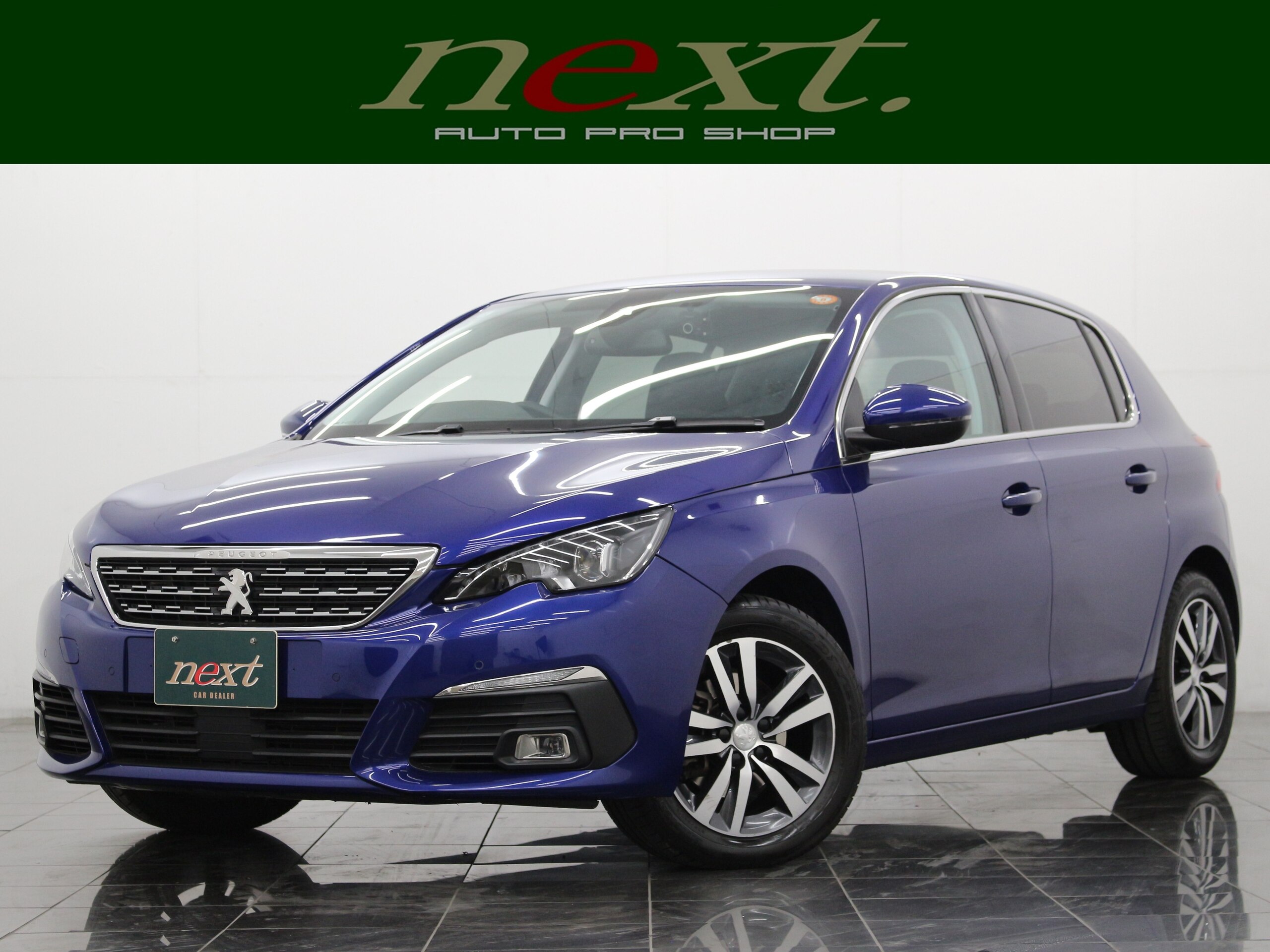 Peugeot 308 Allure Facelift 8AT with Factory Navigation, Full-Seg, CarPlay, Bluetooth, USB Input, ETC, Rear Camera, Parking Sensors, Collision Mitigation System, Cruise Control, Paddle Shifters, Smart Key, LED Headlights, Auto Lights, Auto Air Conditioning (Magnetic Blue)