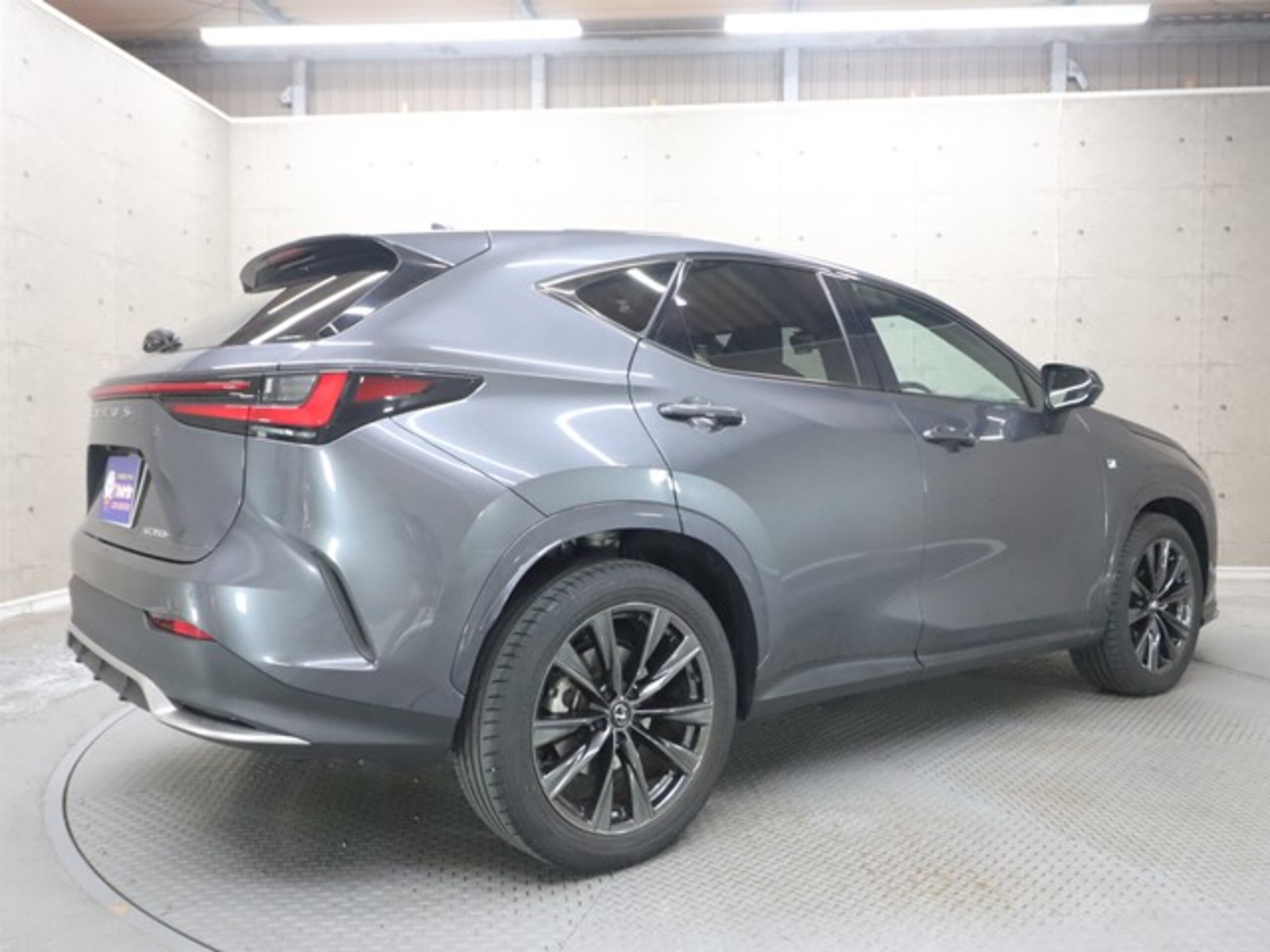 2023 Lexus Nx — photo 2