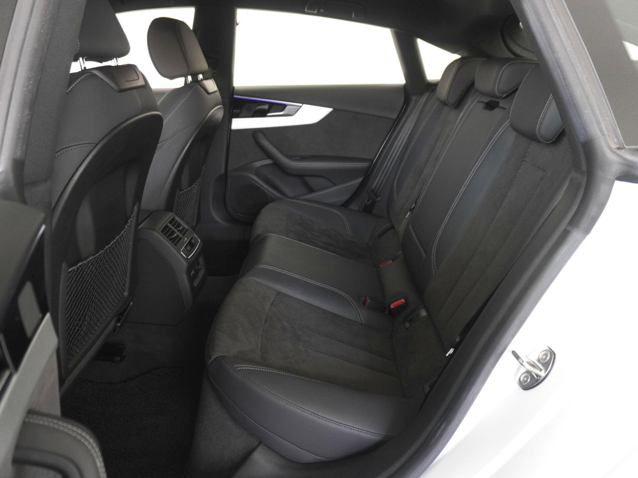 Audi A5 Sportback 45 TFSI quattro S line 4WD — photo 9