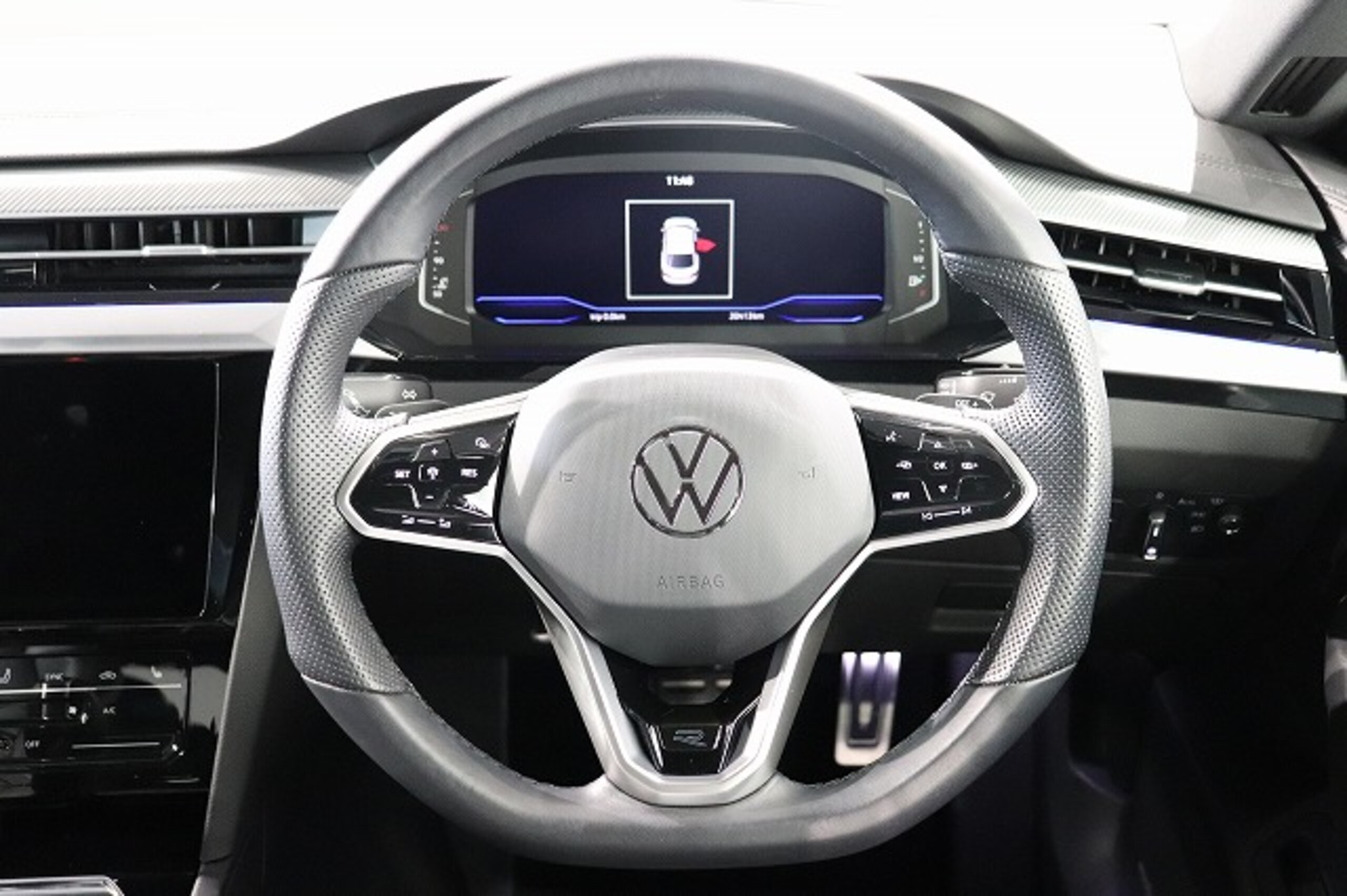 Volkswagen Arteon TSI 4Motion R-Line Advance 4WD — photo 9