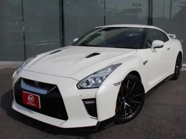 Nissan GT-R 3.8 Pure Edition 4WD One Owner NISMO Sports Seats Paddle Shift Genuine 20-inch Alloy Wheels Brembo Calipers Black Leather Seats Genuine Navigation Full-Seg Back Camera ETC Cruise Control Dashcam (Pearl White) — thumbnail 1