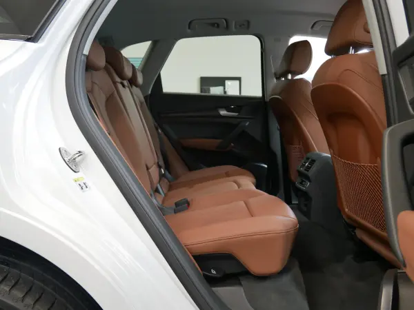 Audi Q5 High Style Diesel Turbo 4WD Certified Used Car Limited High Style Plus Package Luxury Package Black Styling Matrix OLED Rear Combination Lights/Dynamic Turn Indicators (Glacier White Metallic) — photo 9