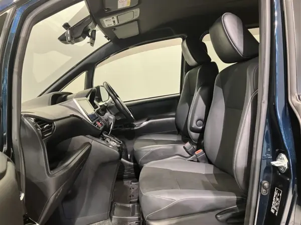 Toyota Noah 2.0 Si WxBII — photo 8