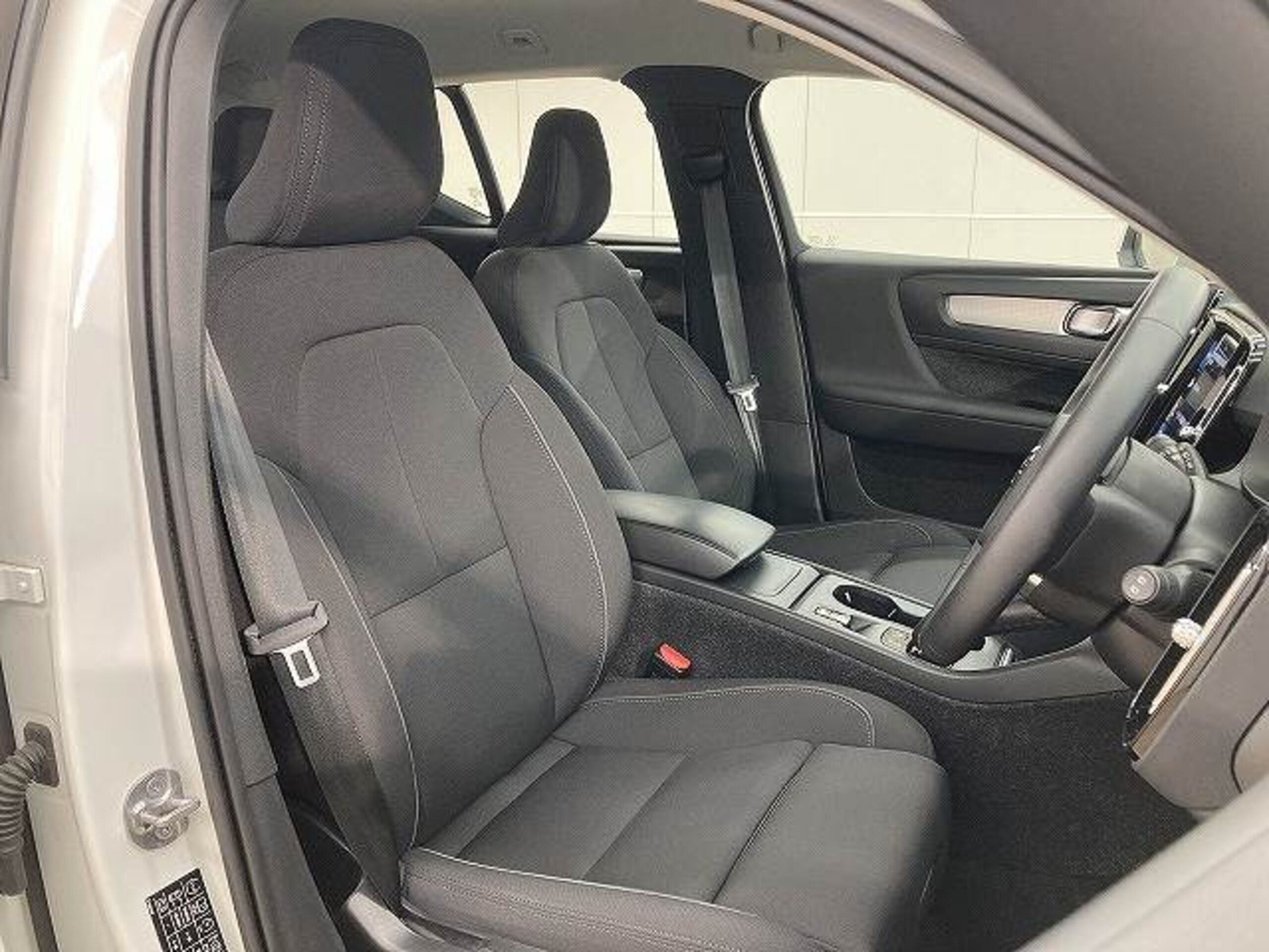 Volvo XC40 B3 Momentum — photo 7