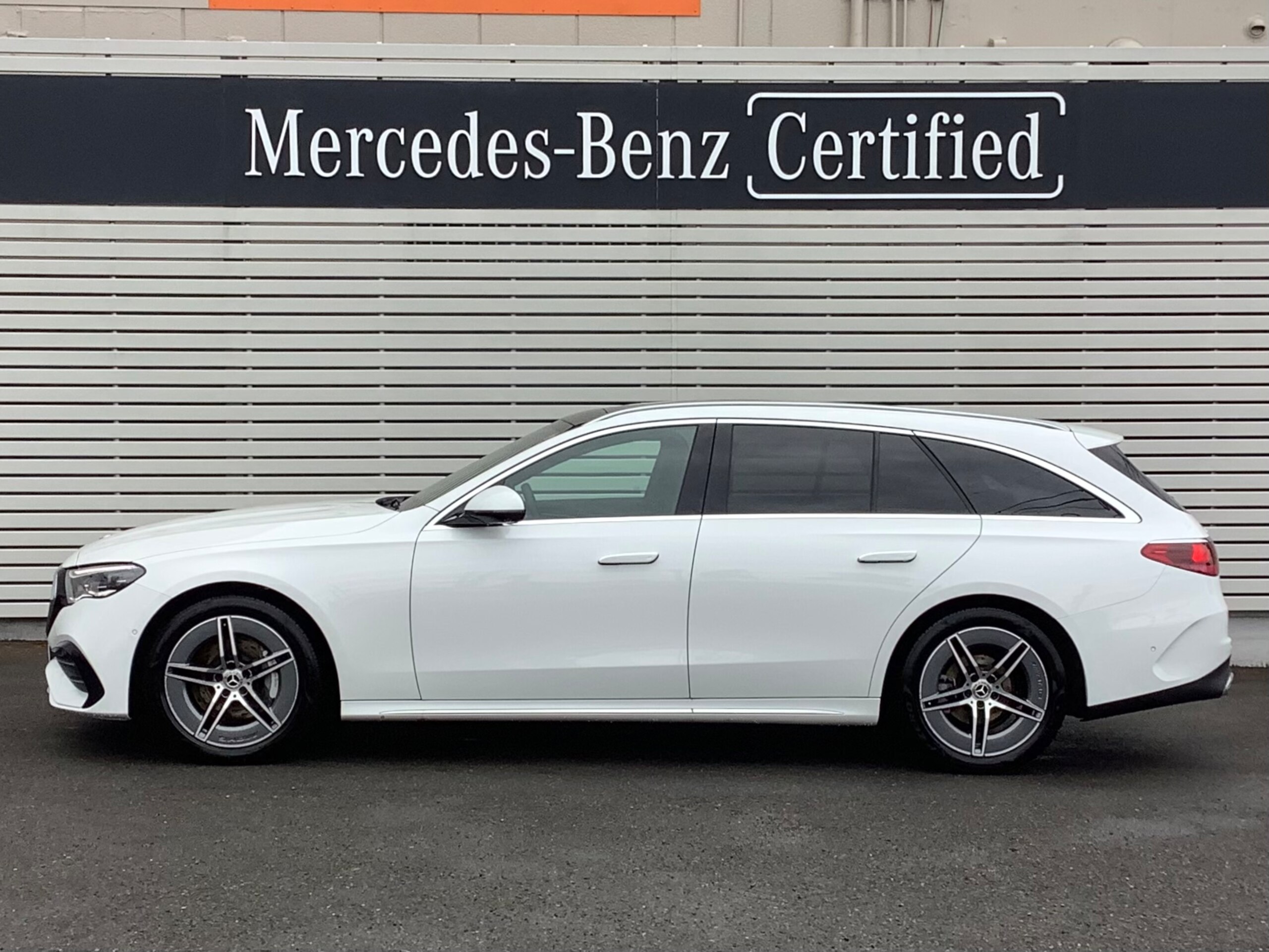 2025 Mercedes Amg Gle — photo 2