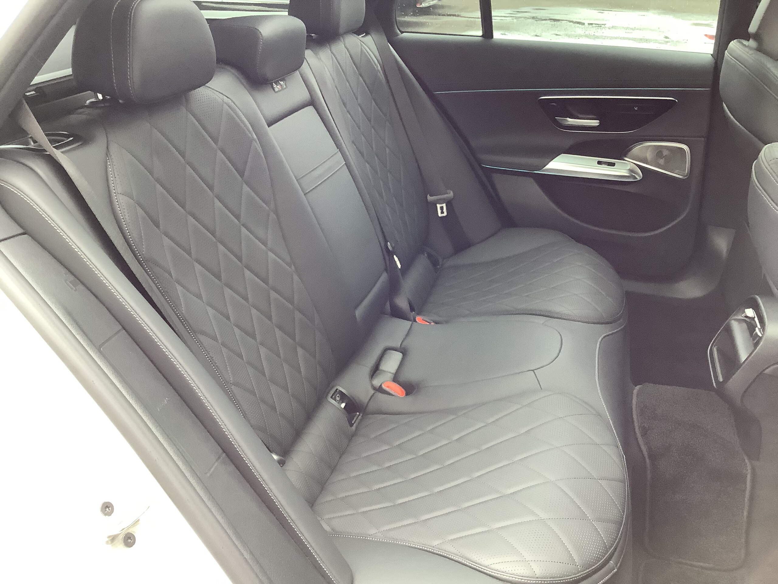 Mercedes-Benz E-Class Wagon E200 Avantgarde AMG Line Package (ISG Model) MP202401 — photo 9