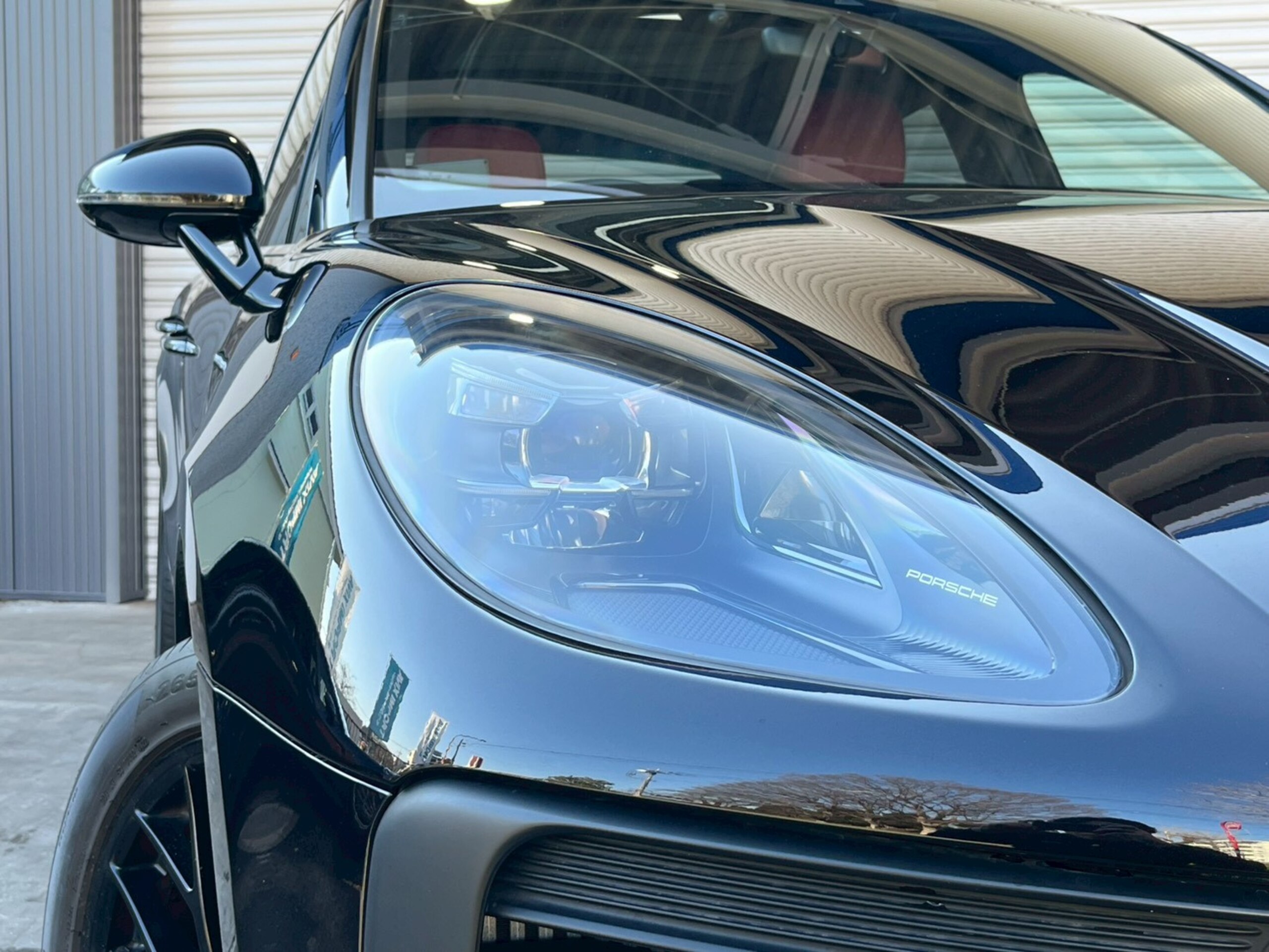 2020 Porsche Macan — photo 3