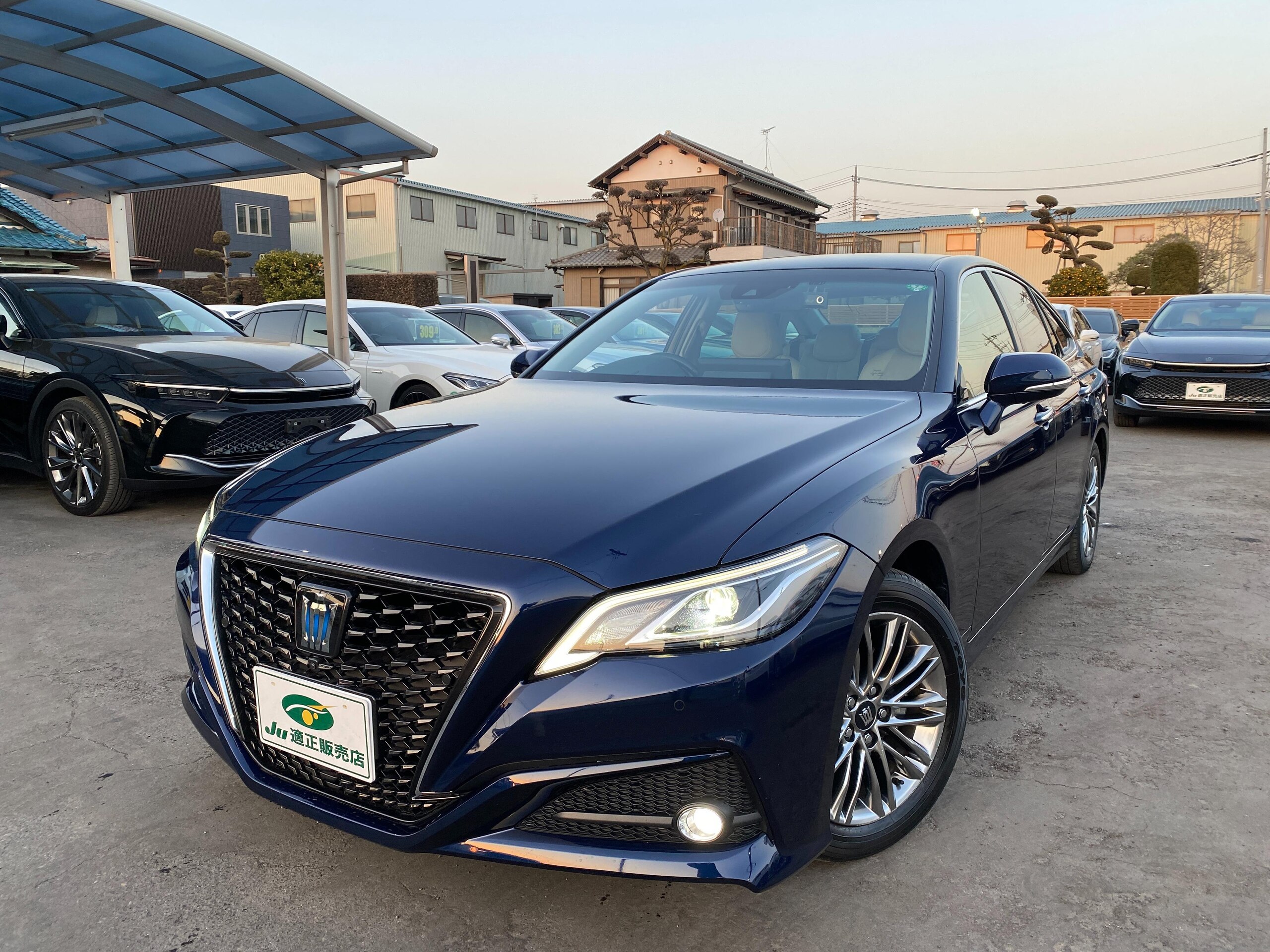 Toyota Crown Hybrid 2.5 S Elegance Style III Late Model
