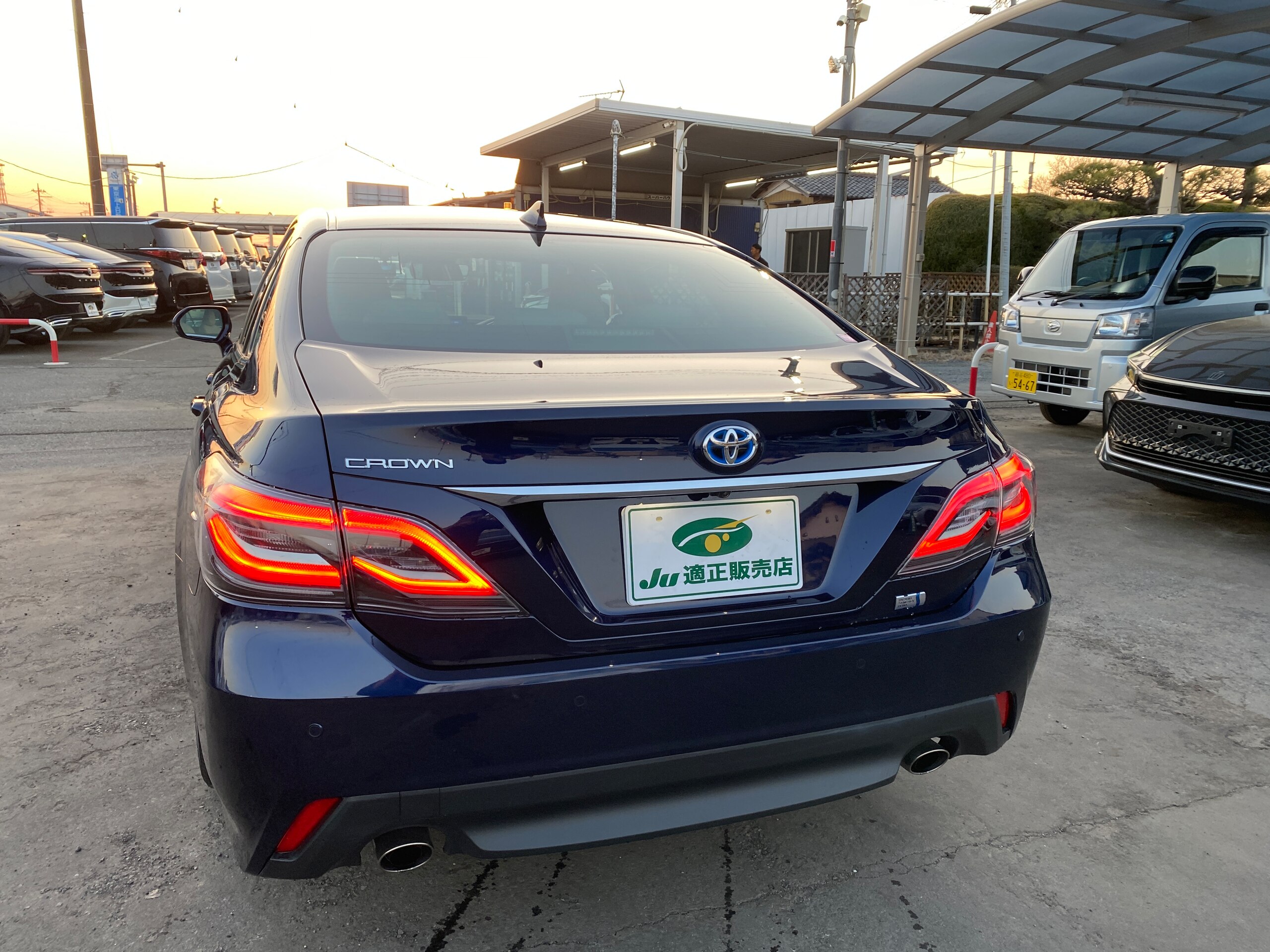 2021 Toyota Crown — photo 3