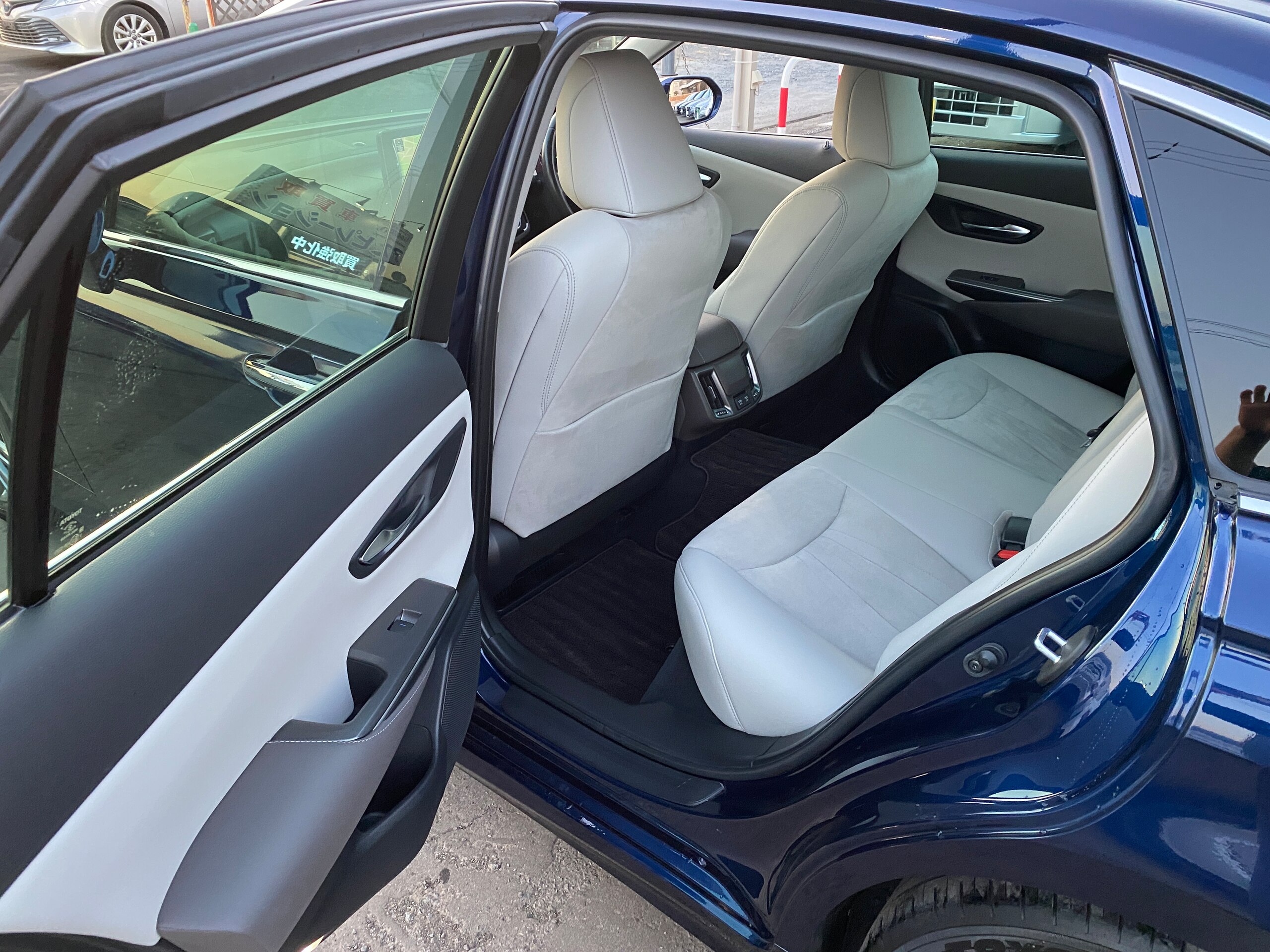 Toyota Crown Hybrid 2.5 S Elegance Style III Late Model — photo 8