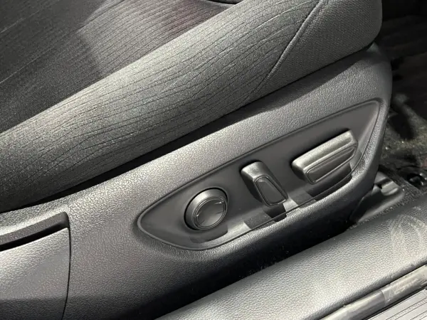 2018 Toyota Crown — photo 7 | Tuminion Kenya