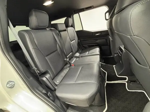 2024 Land Cruiser 250 — photo 7 | Tuminion Kenya