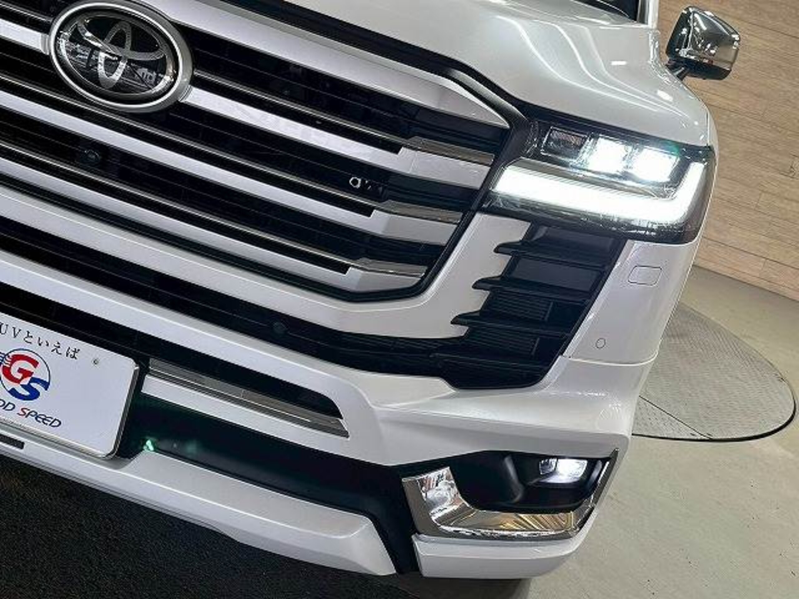 Toyota Land Cruiser 300 3.5 ZX 4WD — photo 8