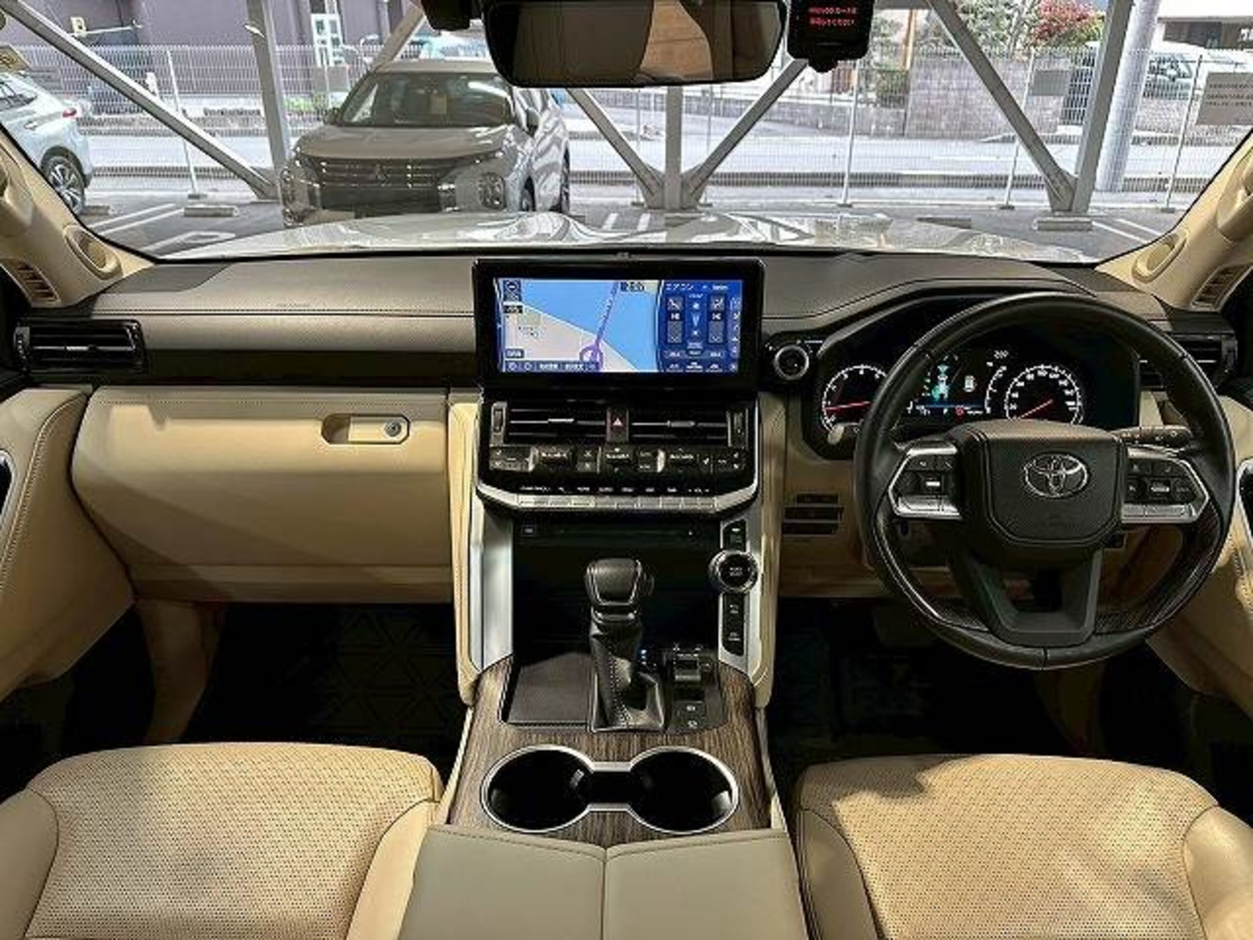 2023 Toyota Landrcuiser 300 — photo 2