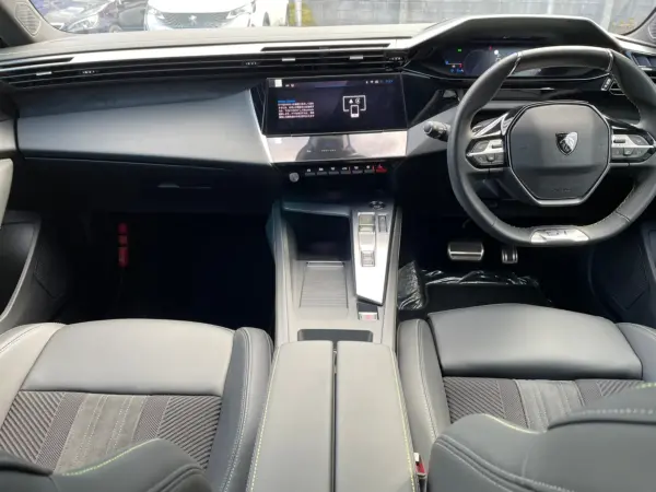 Peugeot 308 GT Plug-in Hybrid — photo 7