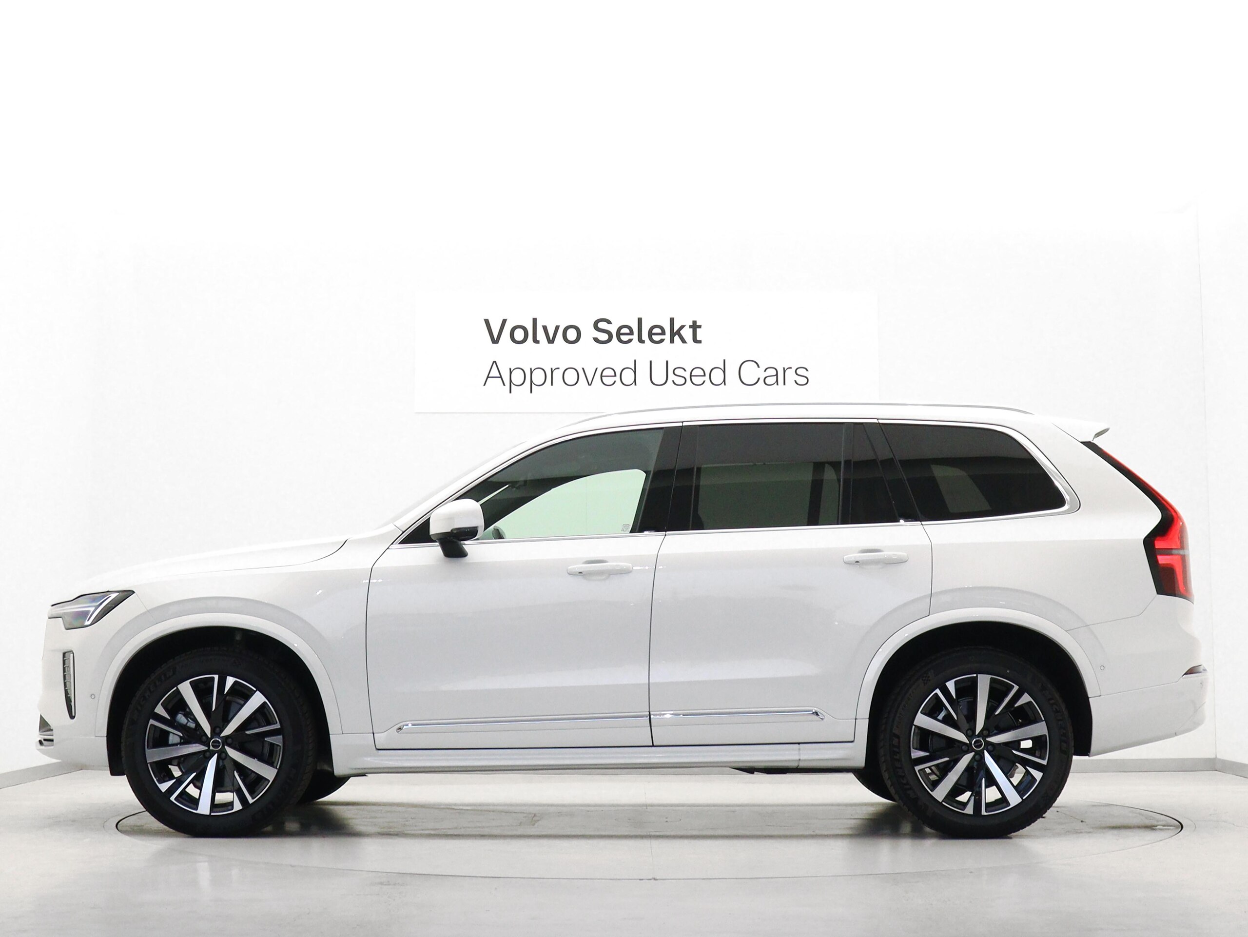 Volvo XC90 Ultimate B5 AWD 4WD Sunroof B&W Air Suspension 3-Row 7-Seater Google Built-in Dashcam 48V Cardamom Interior Front & 2nd Row Seat Heaters Steering Heater Relaxation Function Ventilation Function 20-inch AW — photo 8