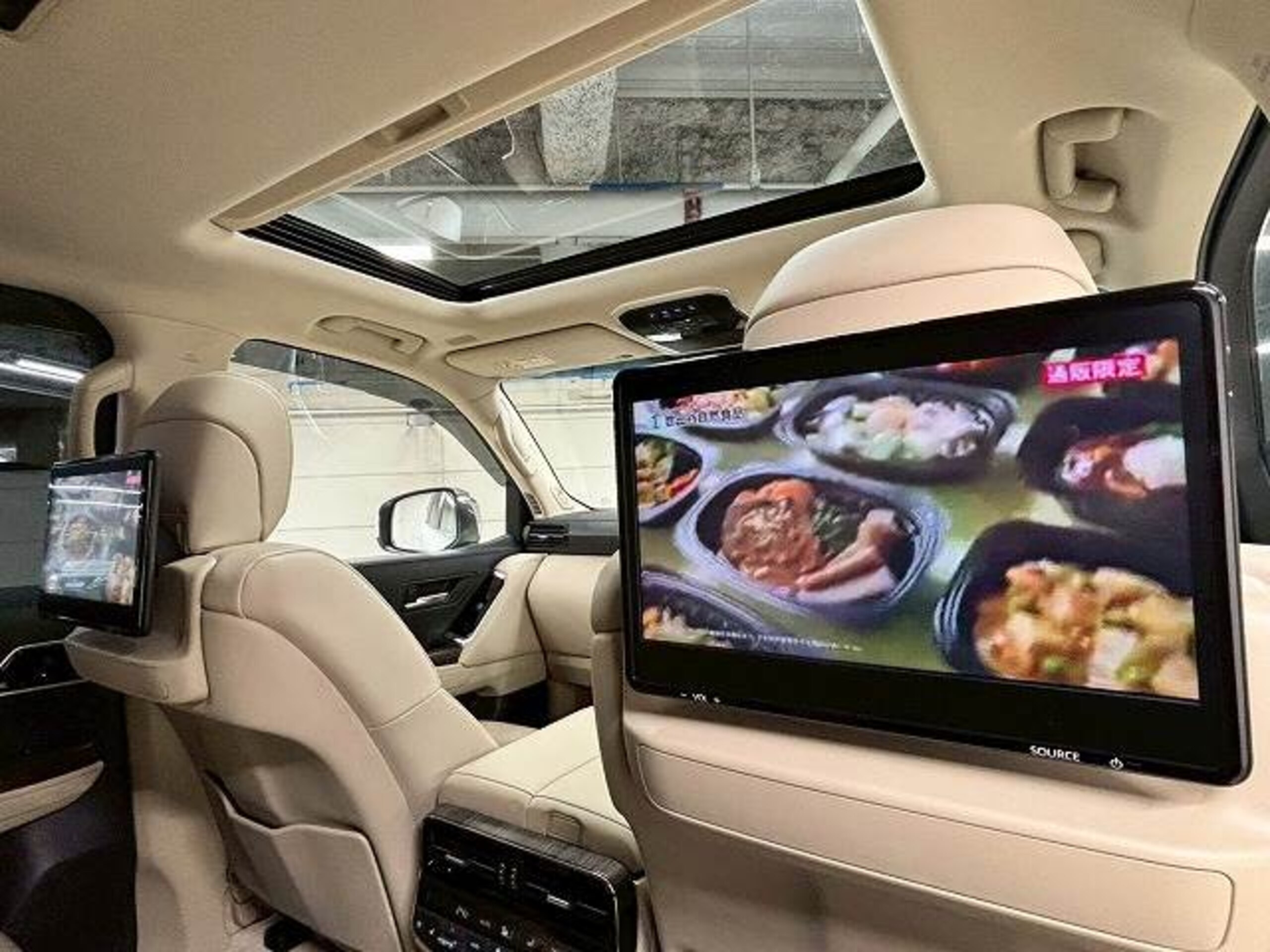 Toyota Land Cruiser 300 3.5 VX 4WD — photo 7