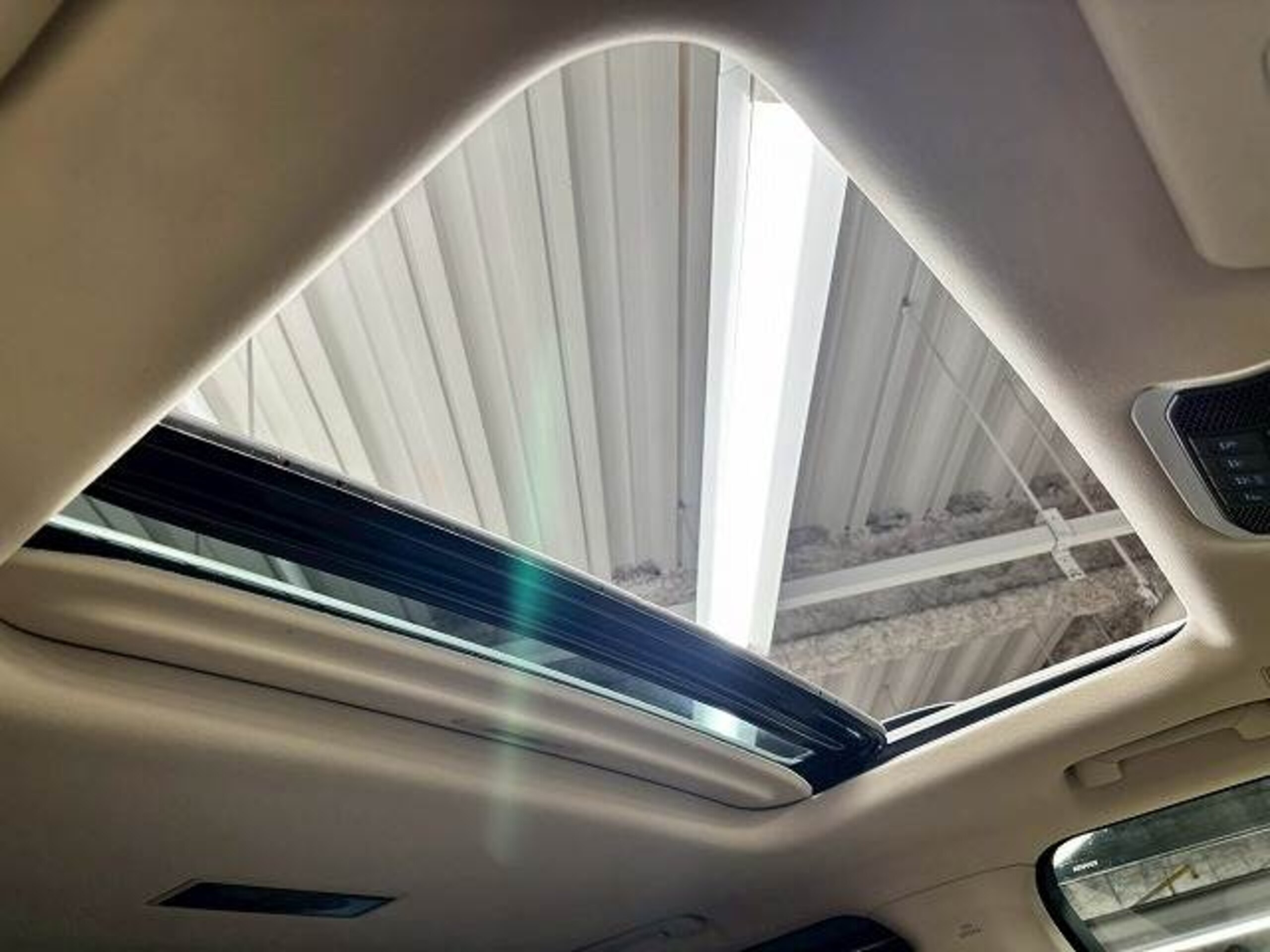 2024 Toyota Landrcuiser 300 — photo 3