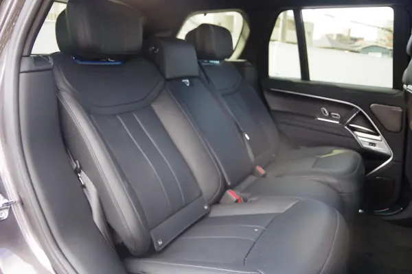 Land Rover Range Rover Autobiography 3.0L D300 Standard Wheelbase Diesel Turbo 4WD — photo 8