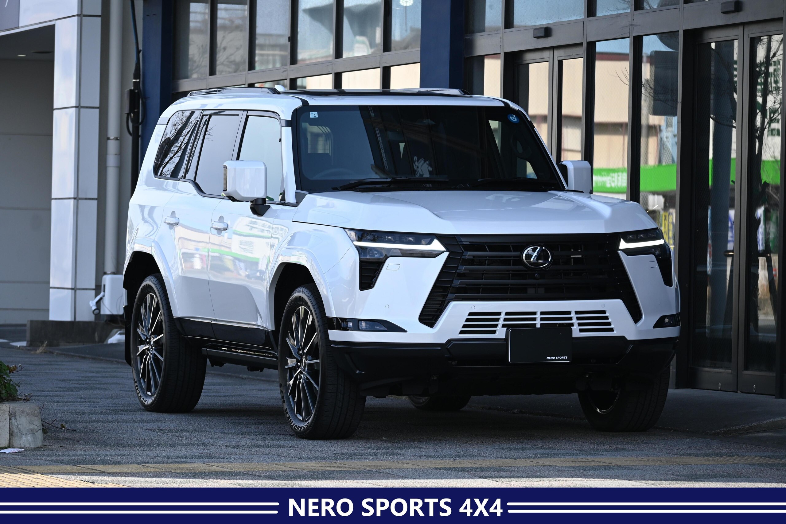 Lexus GX550 Version L 4WD Panoramic Roof Mark Levinson 14-inch Digital Inner Mirror (Pearl)