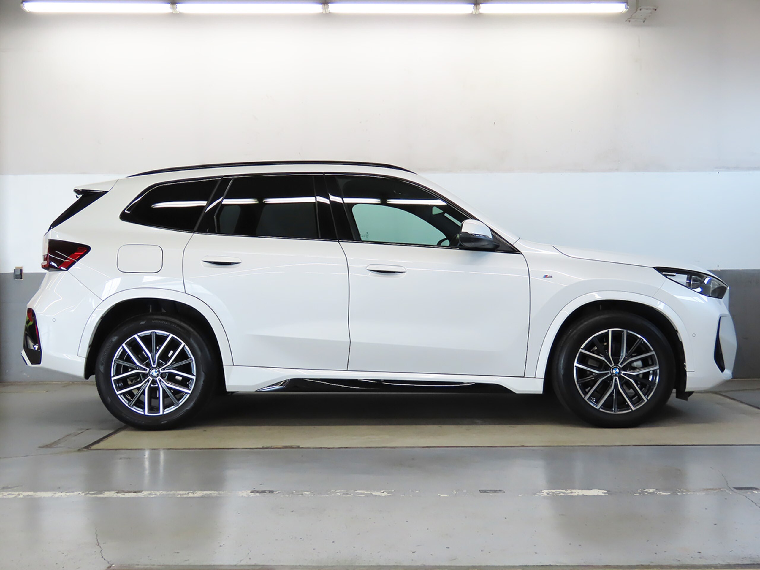 BMW X1 xDrive20d M Sport DCT Diesel Turbo 4WD — photo 9